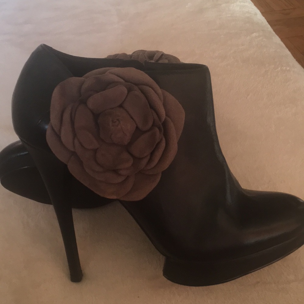 Kelsi Dagger women’s “Rosabella” platform booties - Picture 9 of 10